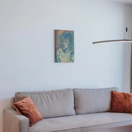 Apartment Zwirn Design Near Nivy Station & Downtown