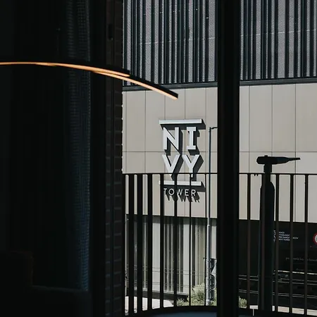 Apartment Zwirn Design Near Nivy Station & Downtown Bratislava