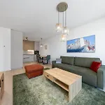 Zwirn Design Near Nivy Station & Downtown Братислава