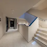Zwirn Design Near Nivy Station & Downtown Апартаменты Братислава